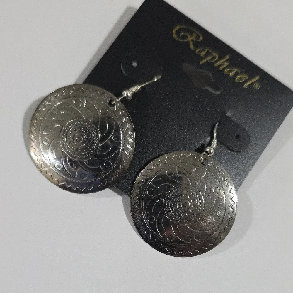 Intricate Silver Drop Earrings – Lightweight Women’s Fashion Statement Jewelry